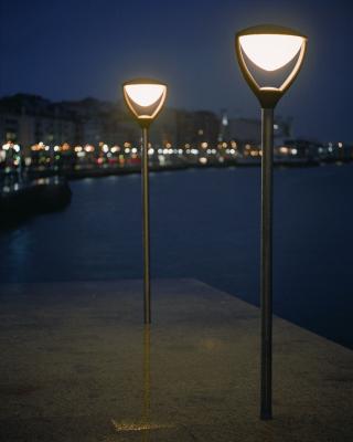 Farola NELLA