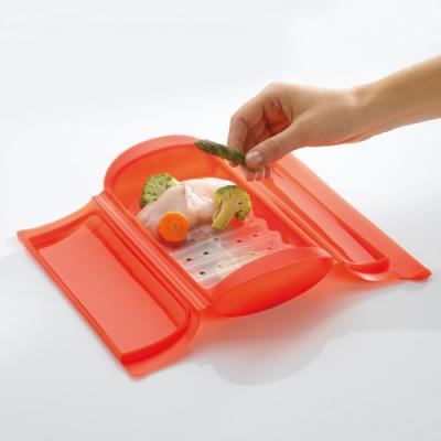 Estuche de vapor rojo con bandeja
