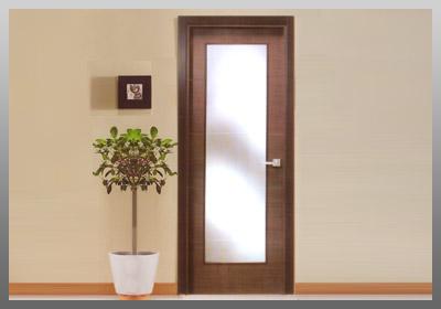 PUERTA DE VIDRIERA DE DISEÑO EN WENGUE