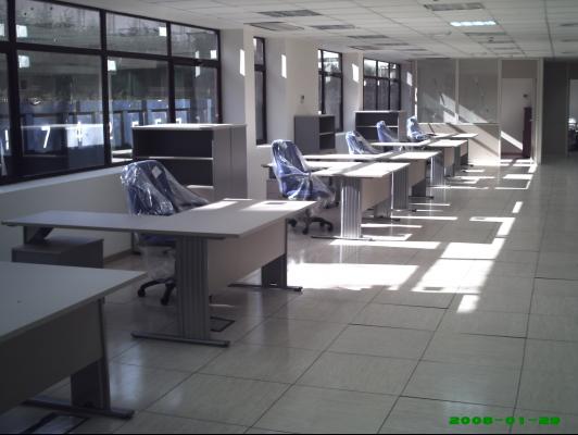 Conjunto de despachos mesa pié metálico electrificable