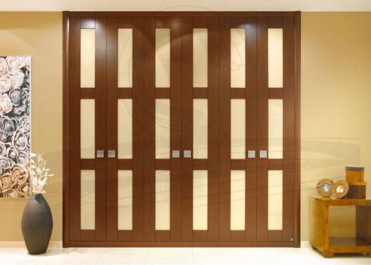 Armario puertas abatibles