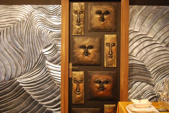 PARED ONDAS y PUERTA CARAS