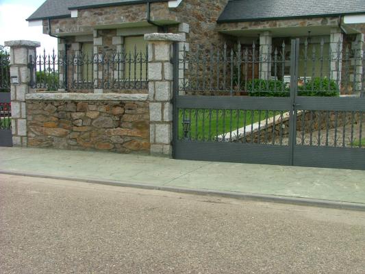 vivienda unifamiliar con piedra del pais