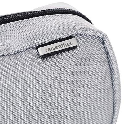Reisenthel Neceser mini silver detalle en lallimona.com Reisenthel Neceser mini silver detalle en lallimona.com