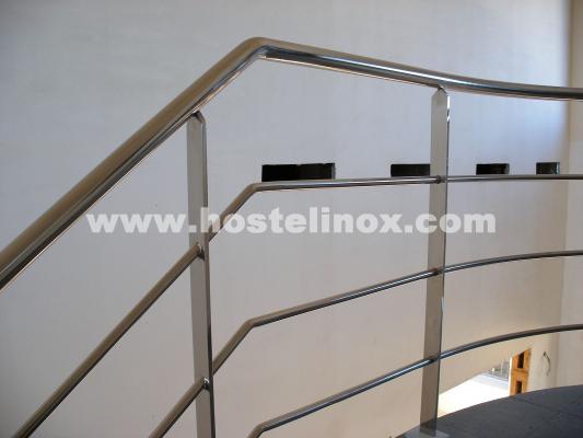 Barandilla acero inox con tubitos horizontales