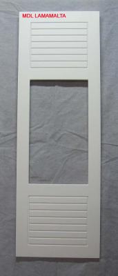 Puerta mecanizada. Mdl Lamamalta para frentes de armario.