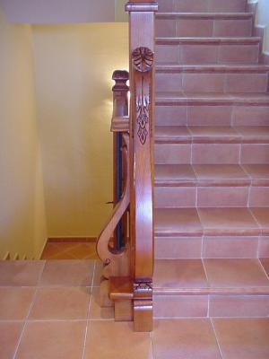 Pilastra de arranque de escalera Frontal