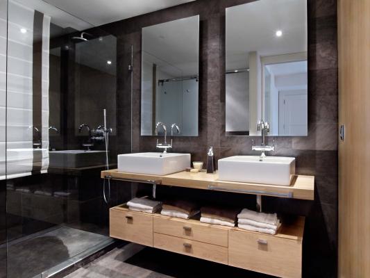 BAÑO MARRON