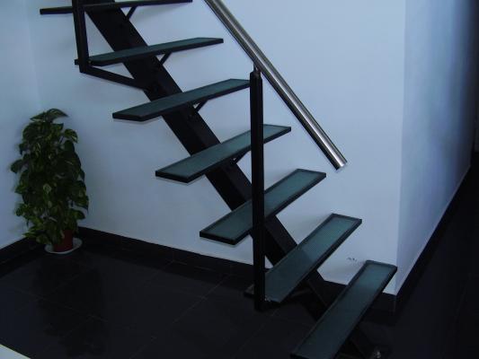 ESCALERAS CON CRISTAL
