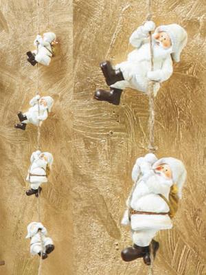 Papa Noel trepando con estilo en ArticoEnCasa.com