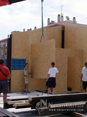 Izado de paredes con recubrimiento de panel OSB. Puente Tocino Murcia.