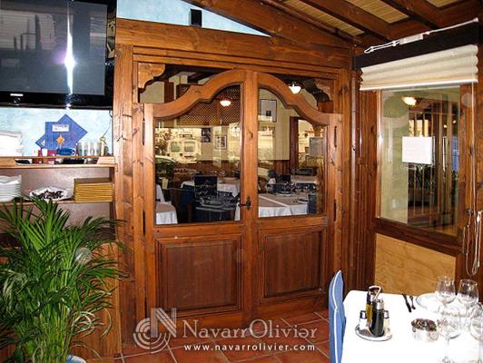 puertas de madera para restaurante