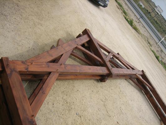 cercha de madera para montar