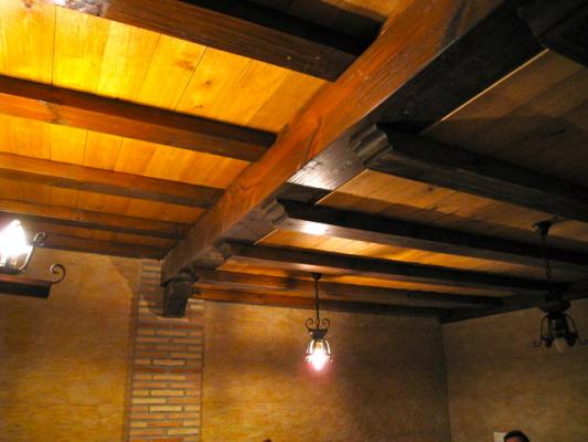 techo de bodegas de madera rustica
