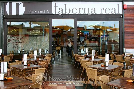 locales de madera moderno