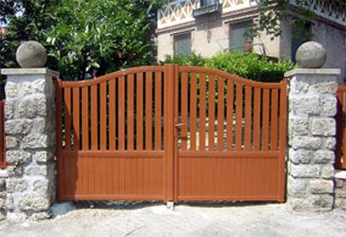puerta de aluminio madera