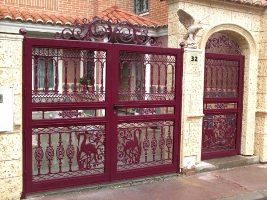 puerta forja de aluminio