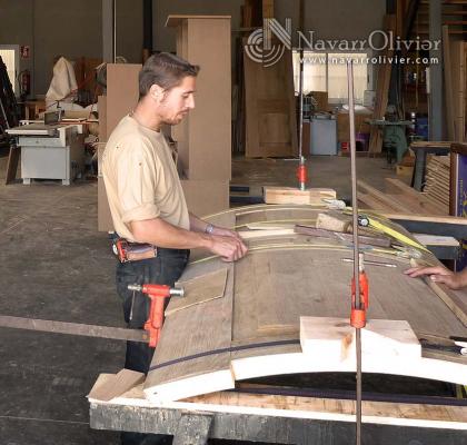 Proceso de fabricacion de puerta curva