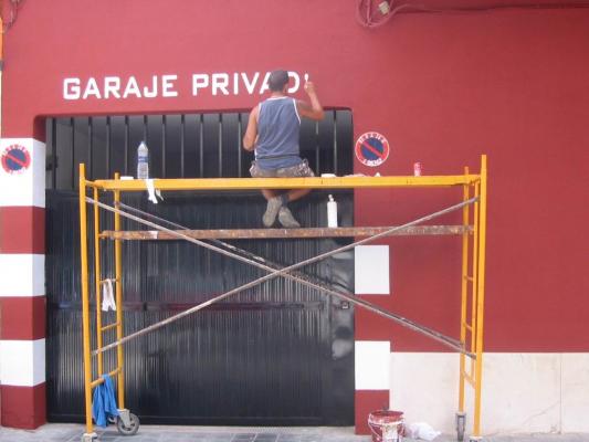 DELINEACIÓN DE PLAZAS DE GARAJES
