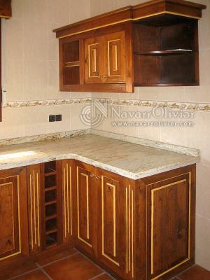 cocina de campo de madera maciza y pintada tipo provençal