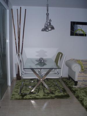 Acero y cristal