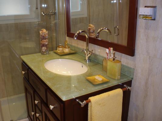 Mueble baño, encimera de cristal