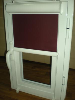Stor enrollable para ventana abatible sin atornillar