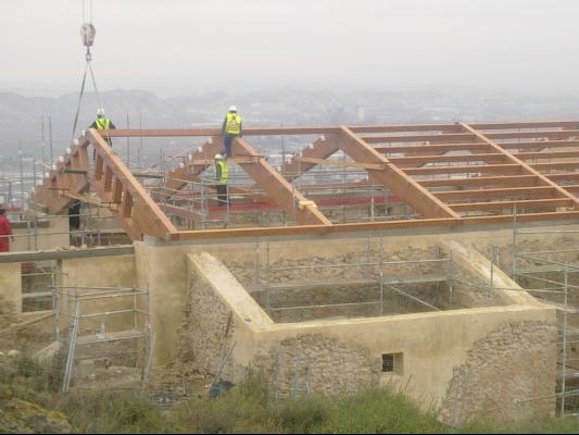 cubierta de madera para iglesia