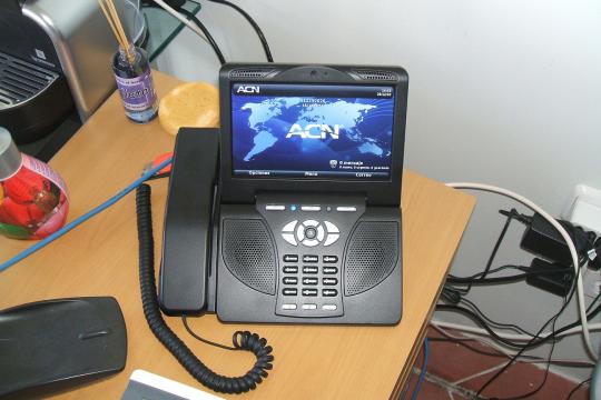 VIDEO TELEFONIA, LLAMADAS A TRES