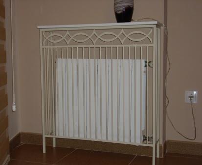 Cubreradiador de forja CF-03