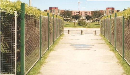 CERRAMIENTO DE JARDINES EN PLASTICO MADERPLAST