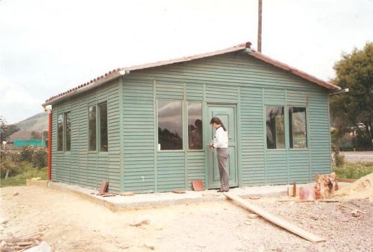 CASAS PLASTICAS MADERPLAST