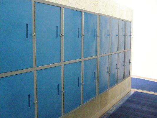 LOCKER Y CASILLEROS PLÁSTICOS MADERPLAST