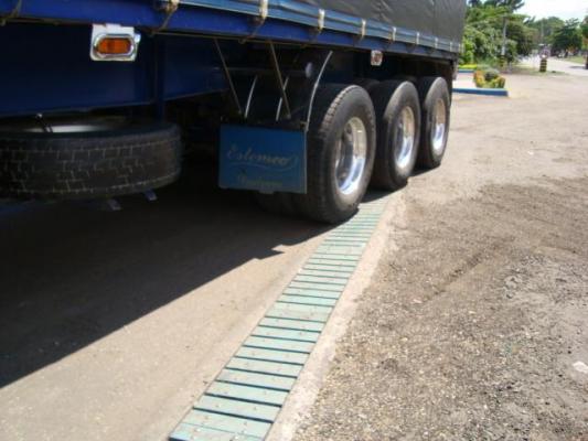 REJILLAS PLÁSTICAS MADERPLAST