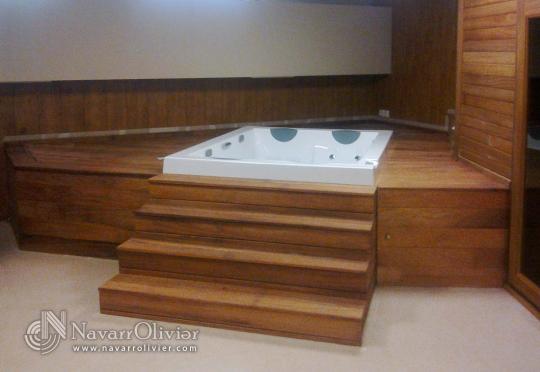 Yacuzzi en madera de iroco