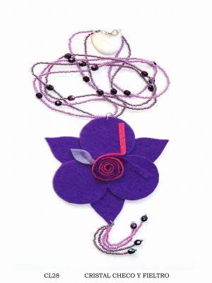 Collar largo de Fieltro