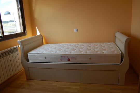 Cama a medida madera maziza 