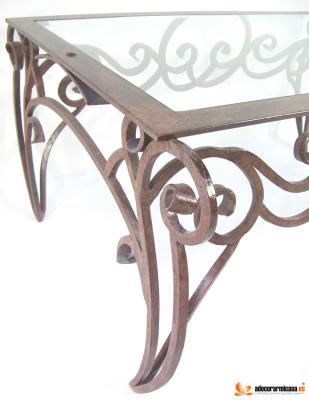 Mesa ornamental en forja artesanal - detalle