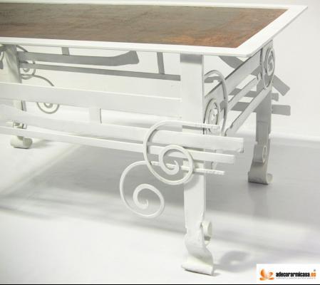 Mesa ornamental en forja artesanal - detalle