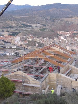 reforma de iglesia de la cubierta de madera