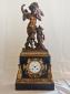 Reloj con figura de bronce Moinel