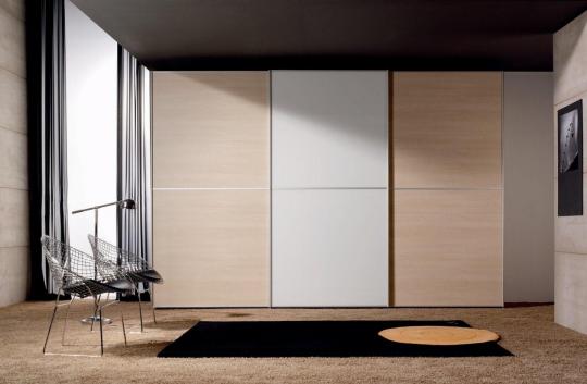 Armario 3 puertas correderas con cristal