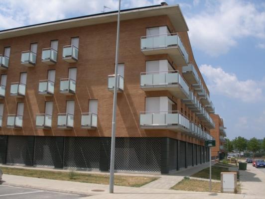 edificio plurifamiliar, Celrà