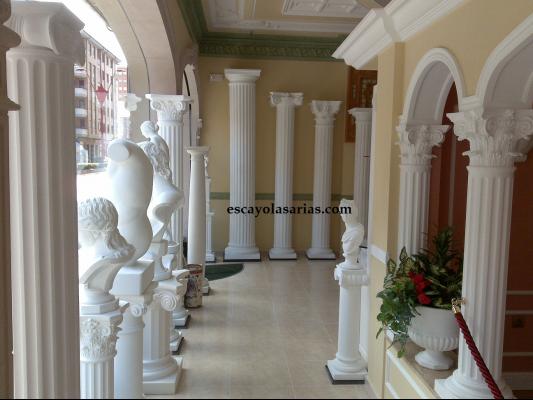 Columnas de todos los estilos y todas las medidas. Esculturas de escayola. Arcos