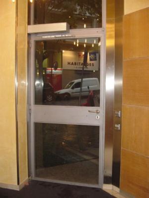 PUERTAS ESCALERA AUTOMATICAS