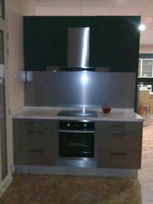 cocina frontal en acero inox