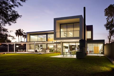Vivienda unifamiliar de arquitectura mediterránea contemporánea, Castellón