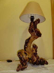 lampara madera liebre