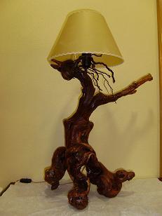 lampara madera dragon y nutria