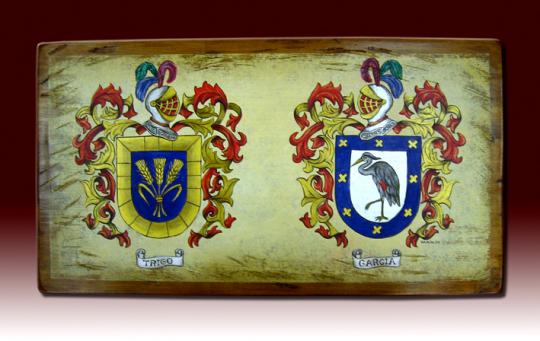 ESCUDOS DE APELLIDOS PINTADOS A MANO SOBRE MADERA. WWW.ELTALLERDESARIN.COM